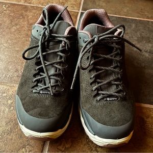 Lowa Women’s Malta GTX Low Hikers